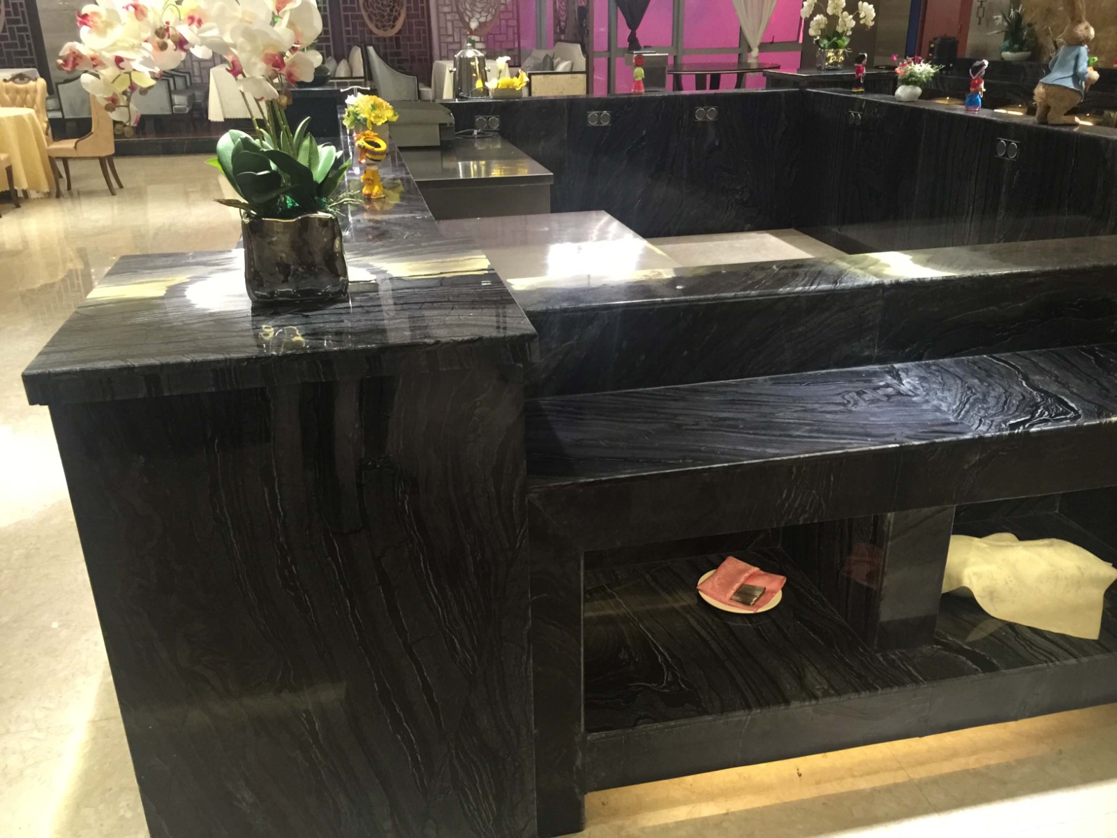 black-marble-wood-vein-restaurant-project.jpg