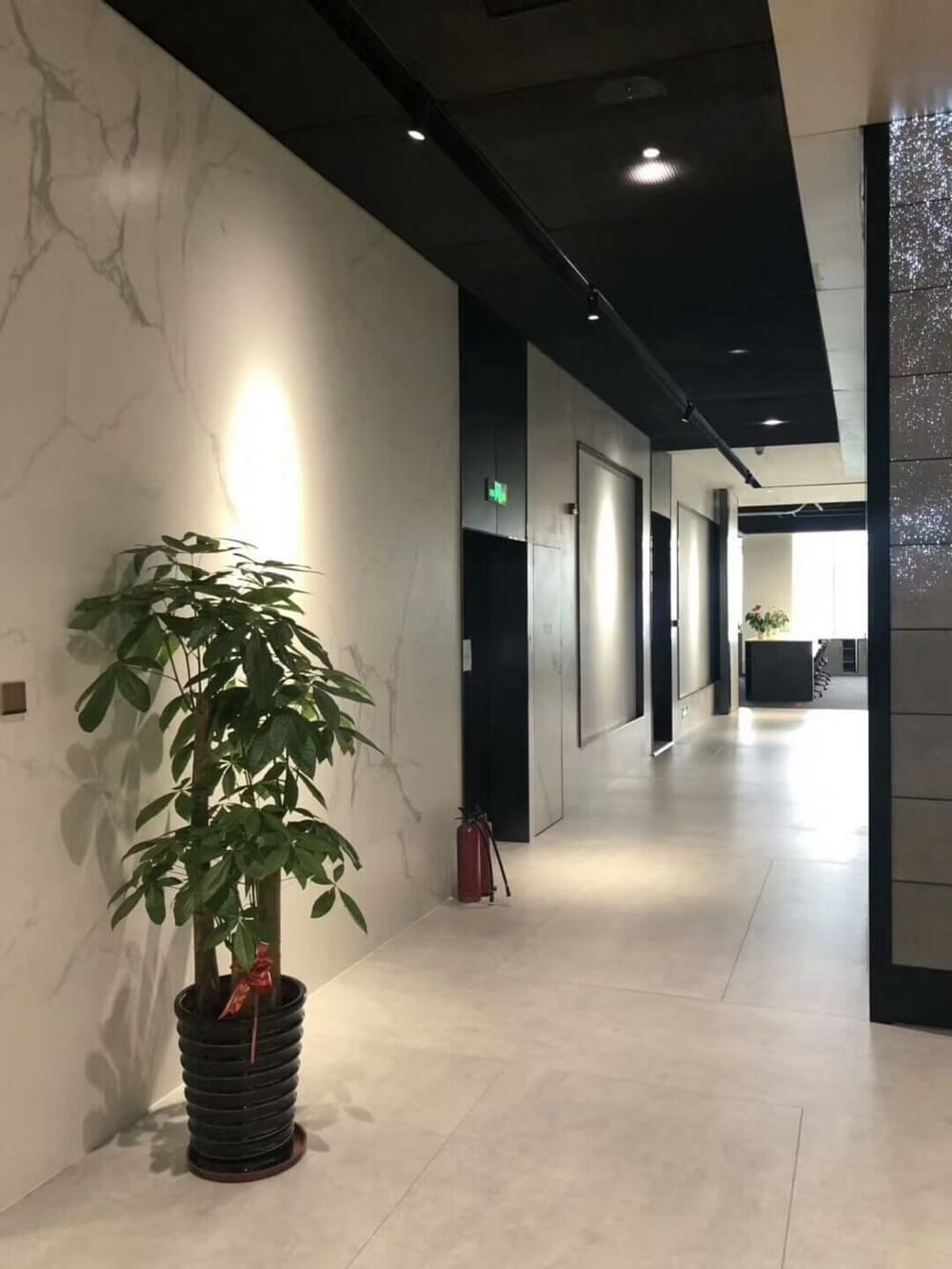 matt white thin porcelain 1000*3000*4.5mm for public areas.jpg